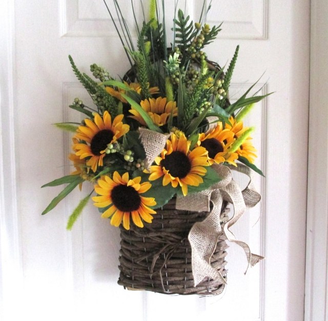 déco-porte-panier-tressé-tournesols-ruban-jute