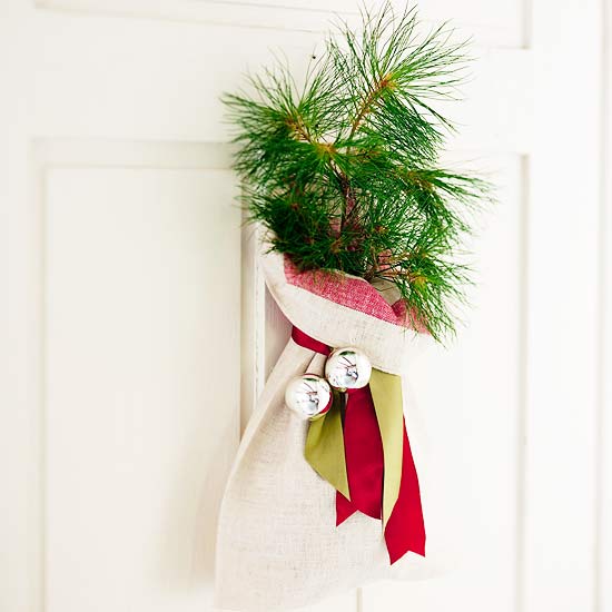 décoration-de-Noël-joyeux-Noël-branche-pin-boules-décoratives
