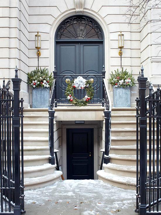 décoration-de-Noël-porte-entrée-couronne-DIY