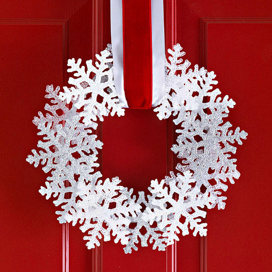 décoration-de-Noël-porte-entrée-couronne-porte-flacons-neige