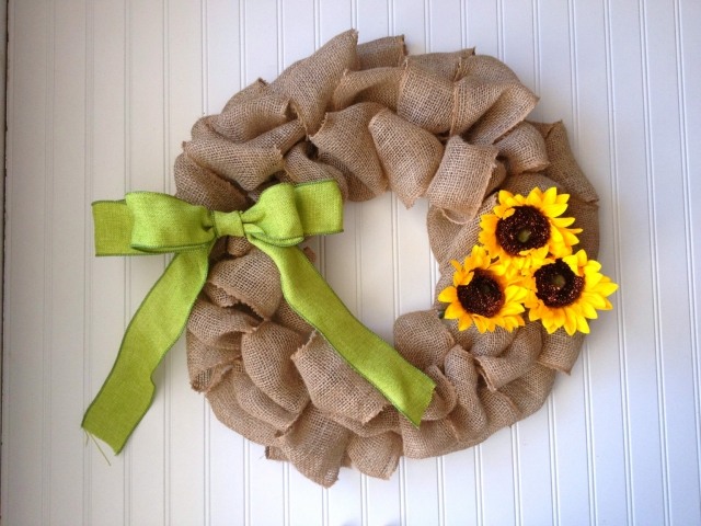 décoration-porte-automne-toile-jute-tournesols