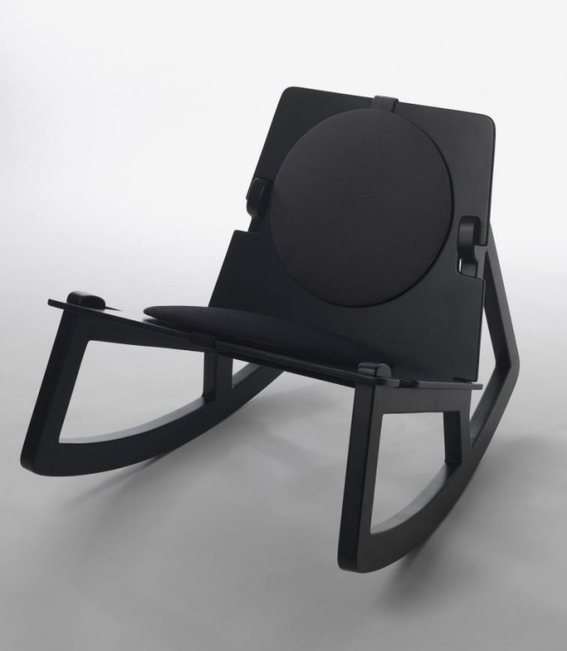 fauteuil à bascule noir rocking-chair-par-fredrik-farg