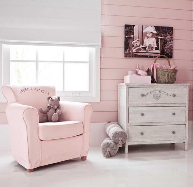 fauteuil enfant rose pastel-chambre-fille-vintage
