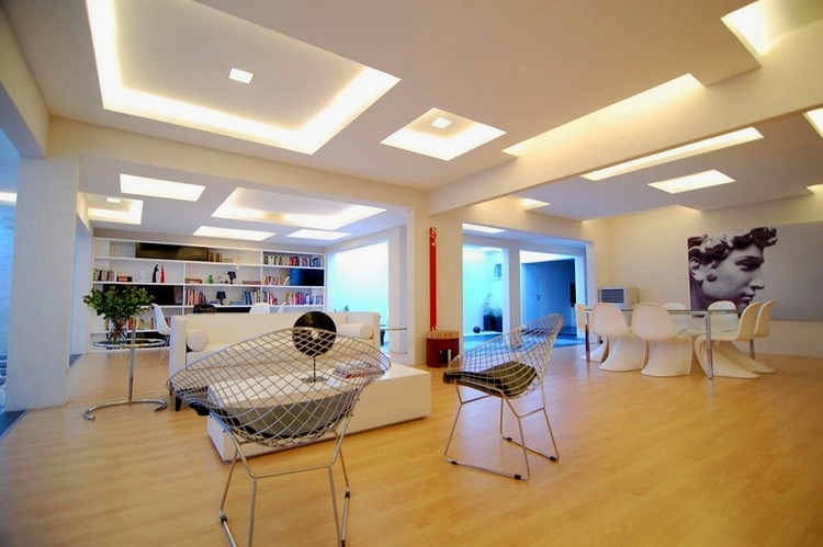 Plafond moderne dans la chambre à coucher et le salon Stuc décor plafond