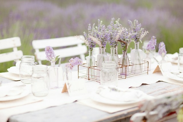 idée-déco-Shabby-Chic-lavande-pots-bouteilles