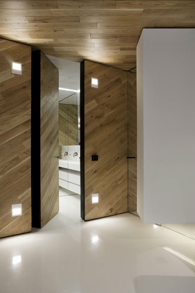 loft-luxe-Red-Apple-projet-Studio-Mode-porte-salle-bains-bois loft de luxe