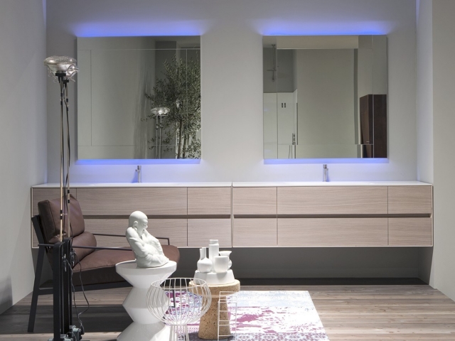 luminaire-salle-bains-25-photos-miroirs-lumineux-lumière-bleue luminaire salle de bains