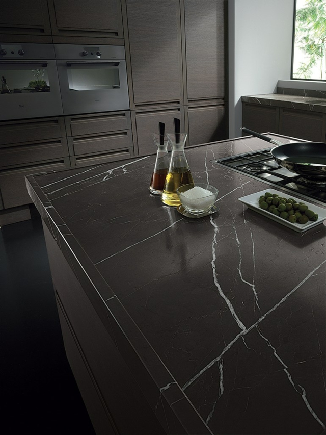 meuble-cuisine-idée-originale-modèle-Milano-marbre