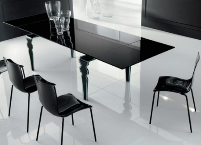 meuble-salle-à manger-table-table-noire-rectangulaire-chaises