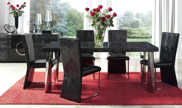 meubles-salle-à-manger-chaises-noires-table-rectangulaire