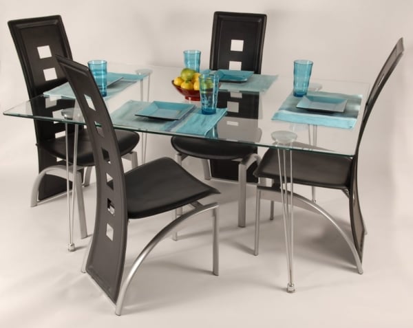 meubles-salle-à-manger-table-rectangulaire-verre-chaises-noirs-éléments-métalliques