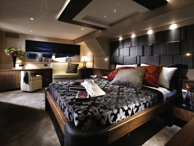 moderne-décoration-chambre-à-coucher-beau-luminaire-grand-lit