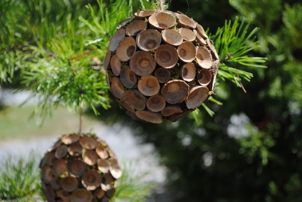 ornements-sapin-Noël-naturels-DIY-boules-matériaux-naturels