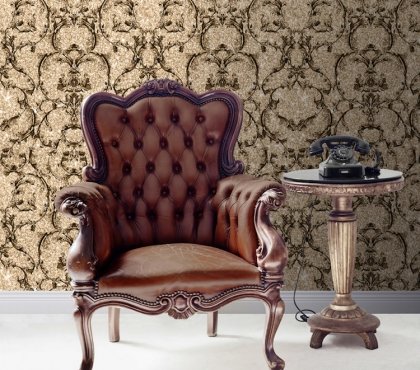 papier peint baroque fauteuil-luxueux-guéridon-assorti-muriva
