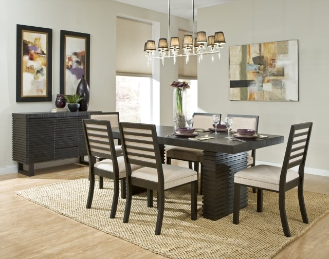 salle-à-manger-moderne-table-chaises-bois-massive