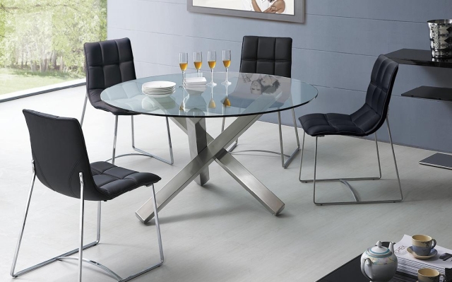 salle-à-manger-moderne-table-ronde-chaises