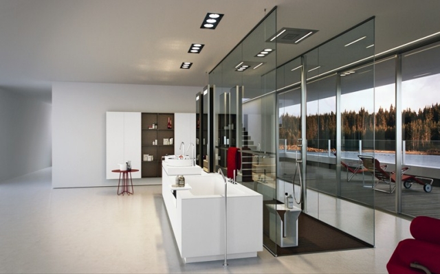 salle-bain-design-unique-originale-Makro-spacieuse-mobilier-blanc-élégant-douche-italienne