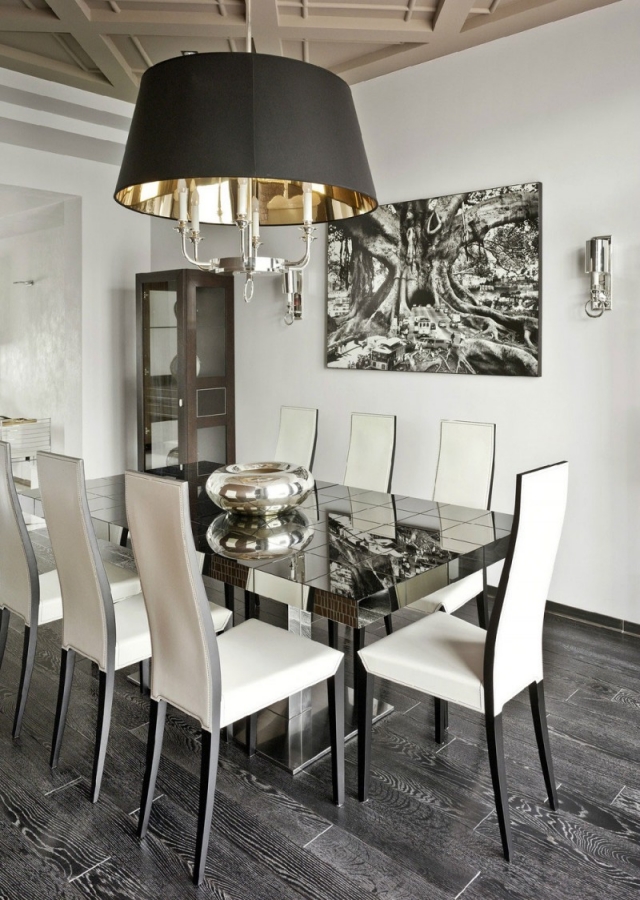 salle-manger-moderne-sol-stratifié-table-miroir-lustre
