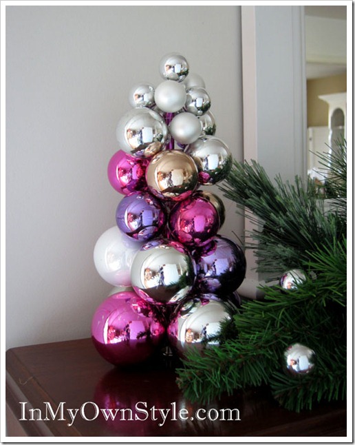 sapin de Noël artificiel sapin-Noël-artificiel-DIY-original-boules-Noël-boules-rose-lilas-argent-blanc-brillantes