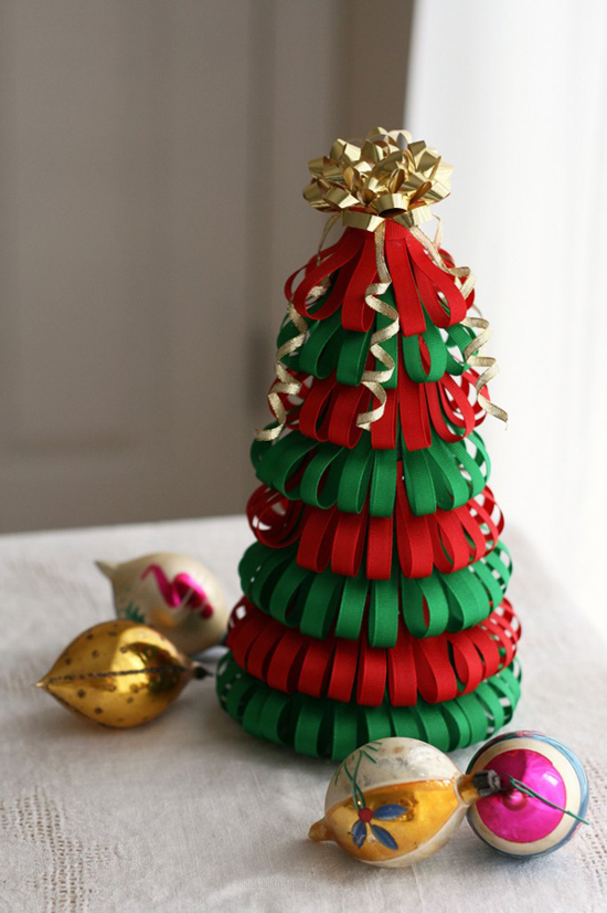 sapin de Noël original DIY-brico-papier-vert-rouge