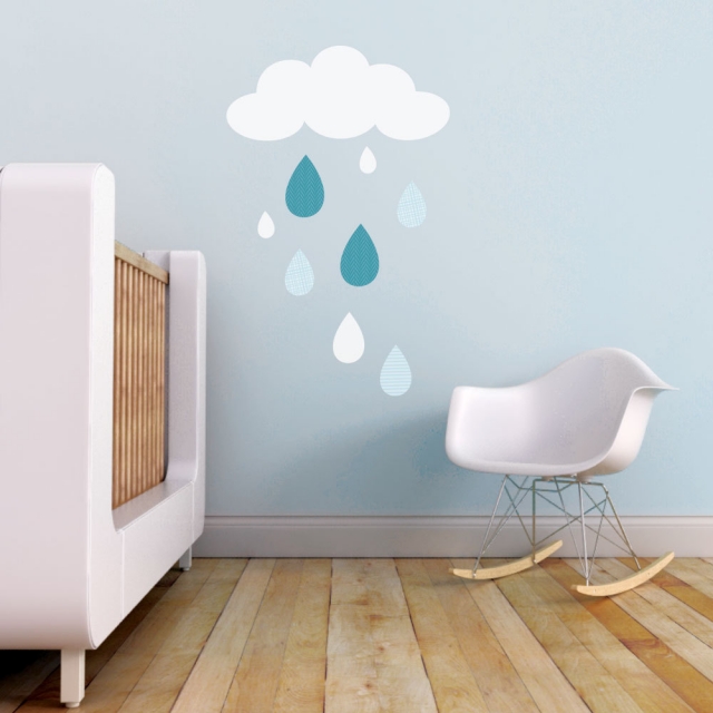 stickers-chambre-bébé-23-belles-idées-décoration-murale-nuage-blanc-gouttes-pluie