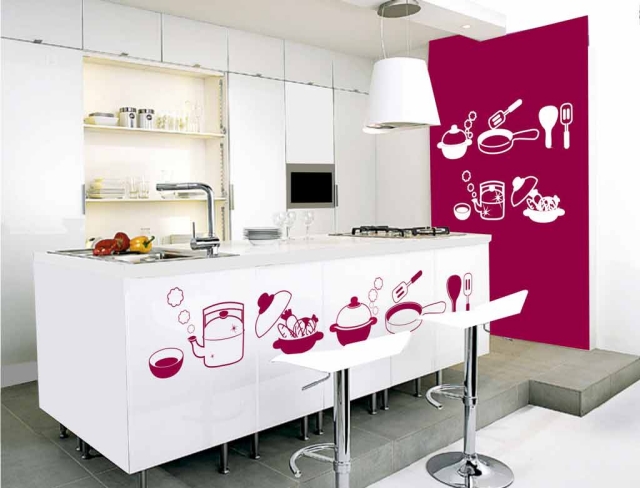 stickers-muraux-cuisine-25-idées-originales-blancs-cyclamen