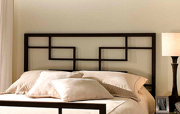 tête-lit-moderne-20-belles-idées-métallique-noire-élégante tête de lit moderne