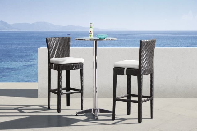 table-haute-bar-moderne-élégante-acier-inox-base-dessus-verre