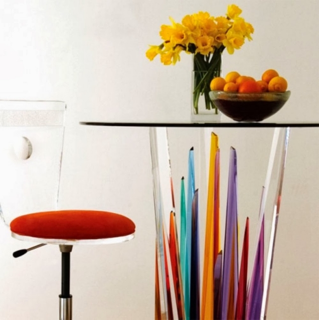 table-haute-bar-moderne-HStudio-design-élégant-verre-coloré table haute
