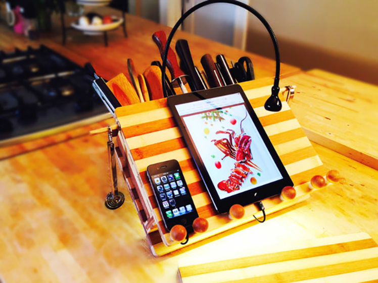 accessoire-de-cuisine-lutrin-tablette-portable