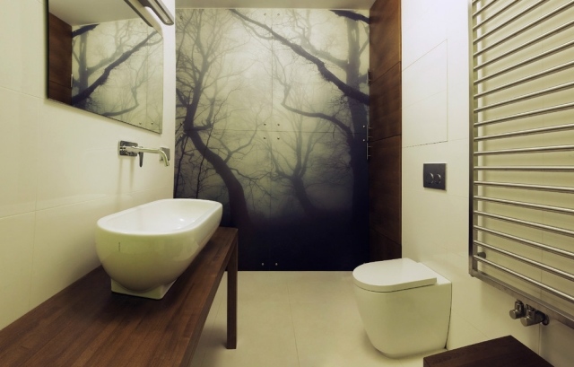 aménagement-salle-bains-vasque-ronde-table-bois-papier-peint aménagement salle de bains