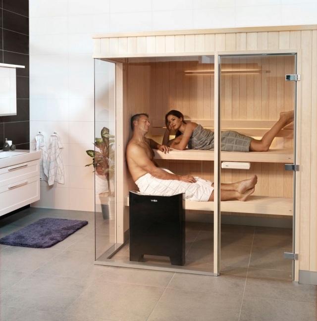 aménagement-salle-de-bains-sauna-bois-tapis
