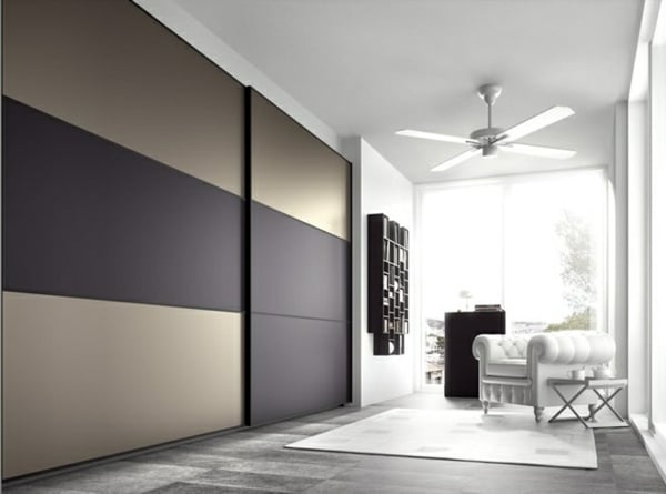 armoire-dressing-noir-beige-mat-grande-portes-coulissantes 