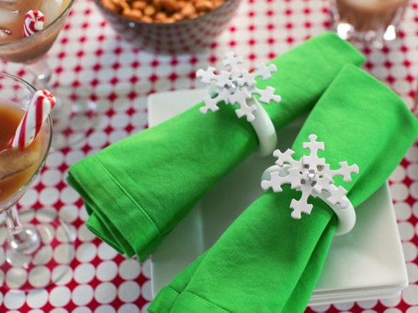 bricolage-Noël-ronds-serviettes-flocons-puzzle