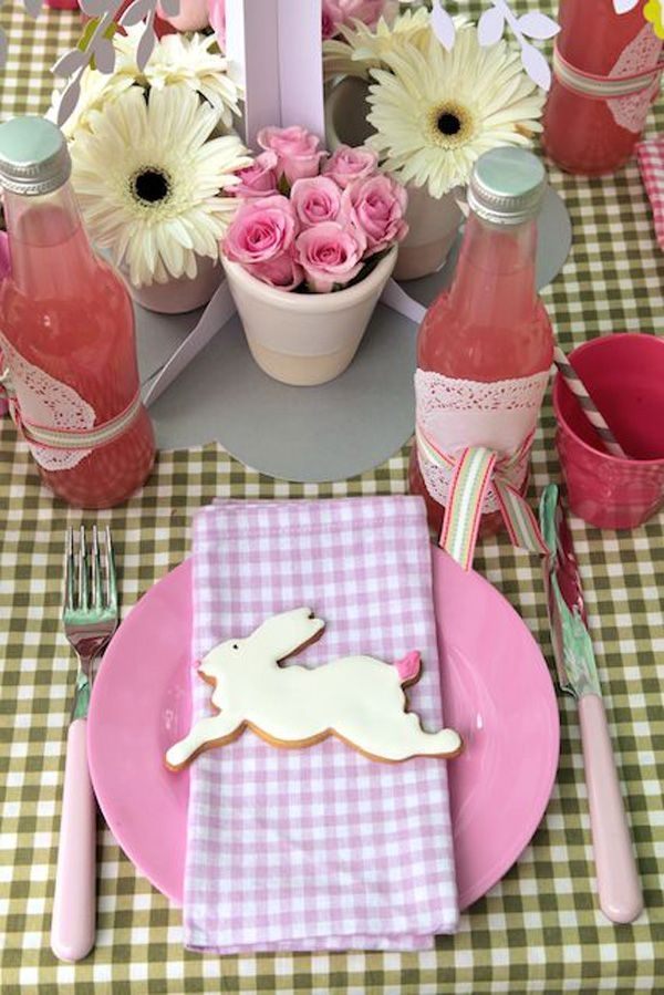 bricolage-Pâques-biscuit-lapin-blanc-fleurs