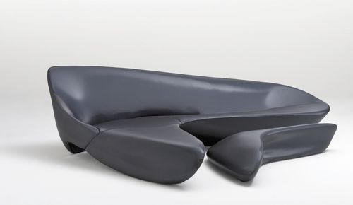 canapé-design-original-couleur-noire-cuir