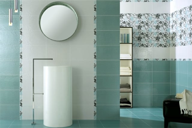 carrelage-mural-salle-bains-vert-clair-blanc-motifs-floraux carrelage mural salle de bains