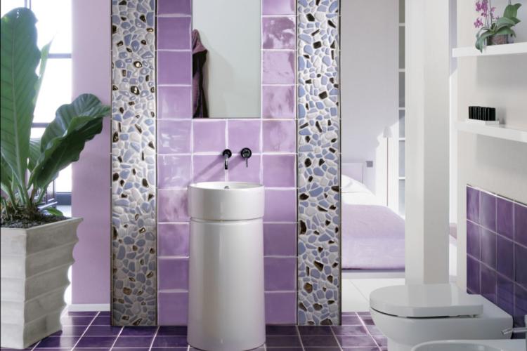 carrelage-salle-bains-violet-mosaique-murale-lavabo-design-plantes