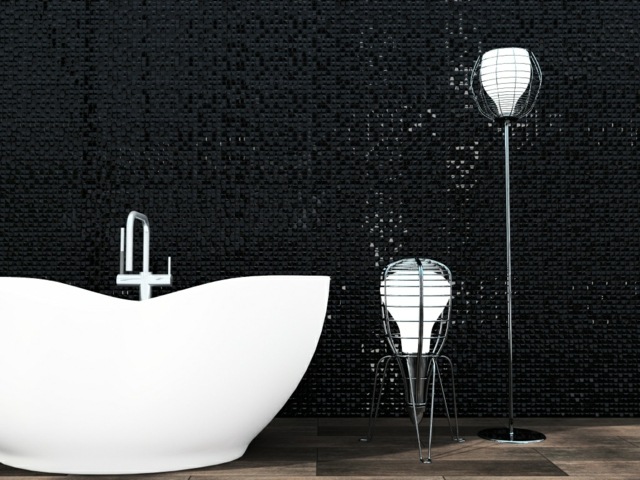 carrelage-salle-de-bains-couleur-noire-mosaique-baignoire-rectangulaire