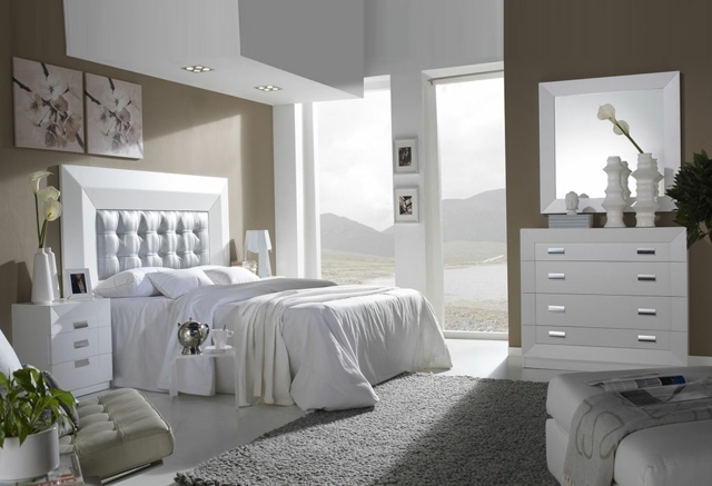 chambre-coucher-complète-mobilier-blanc-tapis-gris