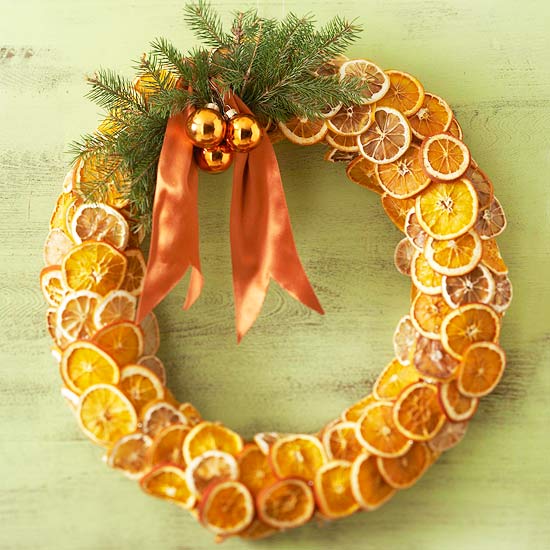 couronne-Noël-tranches-orange-citron-branche-sapin-boules-Noel couronne de Noël