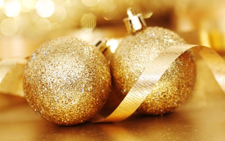 déco de Noël couleur-or-brillance-ruban-cadeau