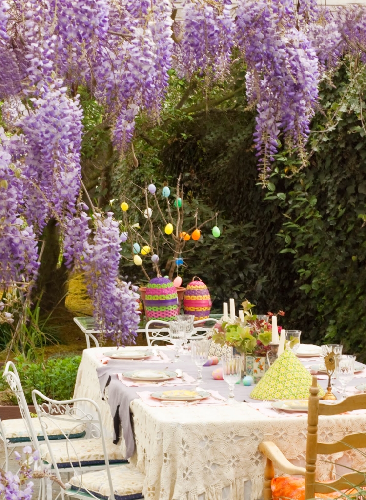 décoration-Pâques-oeufs-décoratifs-table-jardin décoration de Pâques