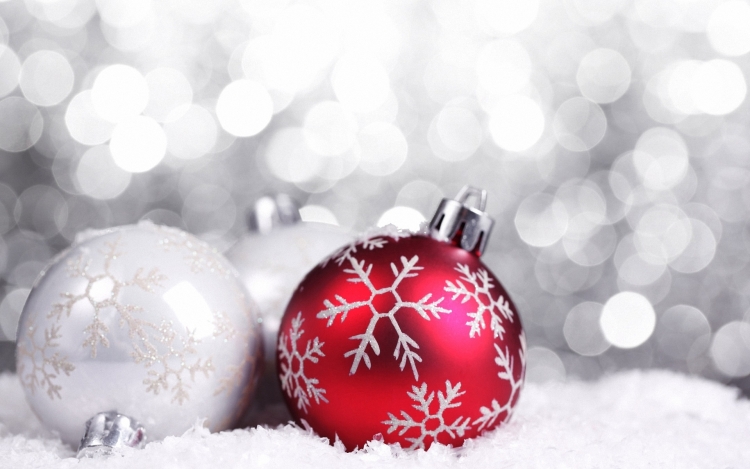 décoration-de-Noël-boules-decoratives-flacons-neige