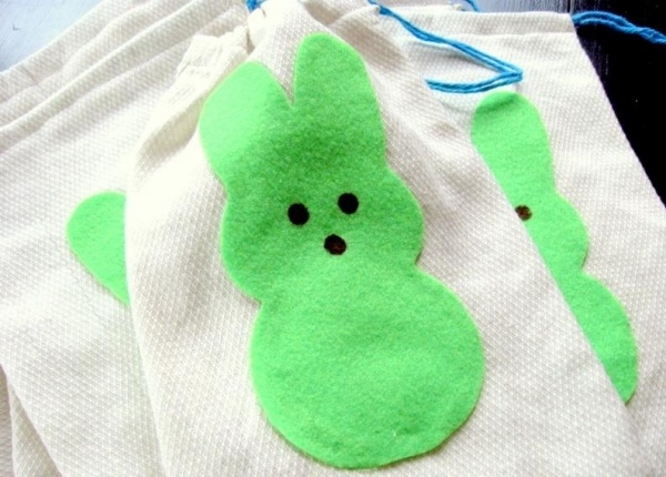 décoration-de-Pâques-lapin-vert-DIY-sac