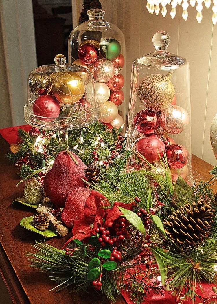 décoration-de-table-Noël-idées-originales-boules-decoratives-beau-luminaire