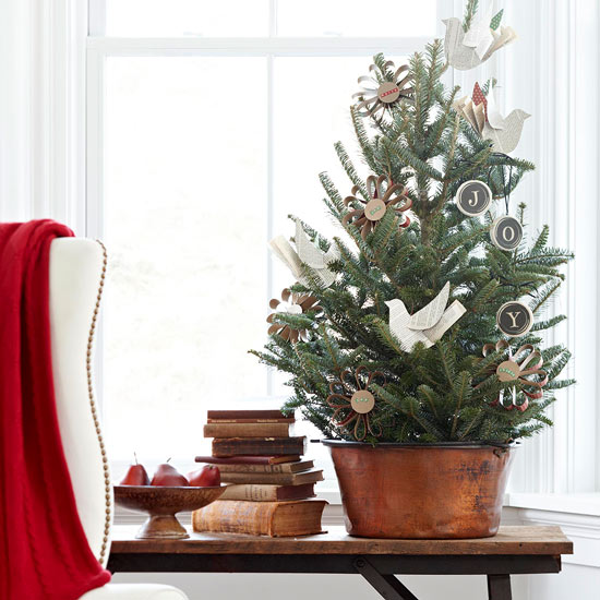 décoration-de-table-Noël-idées-originales-sapin-oiseaux