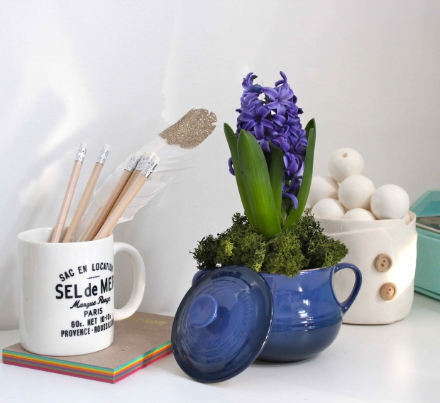 décoration-florale-printemps-jacinthe-bleue-mousse