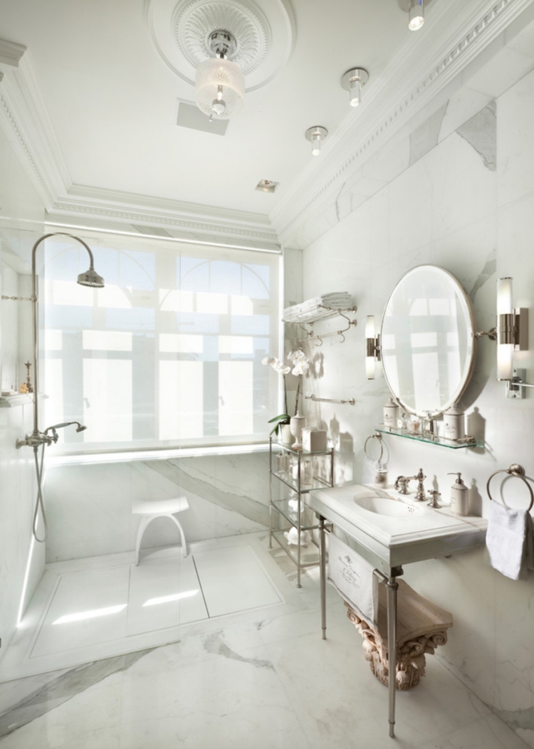 décoration-intérieure-éclectique-salle-bains-blanche-douche-italienne décoration intérieure