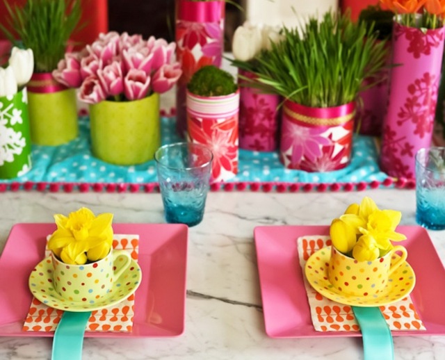 décoration-table-printanière-idées-couleurs-vives